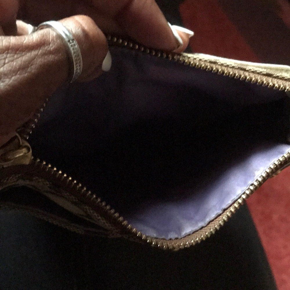 Purse - Picture 3 of 3